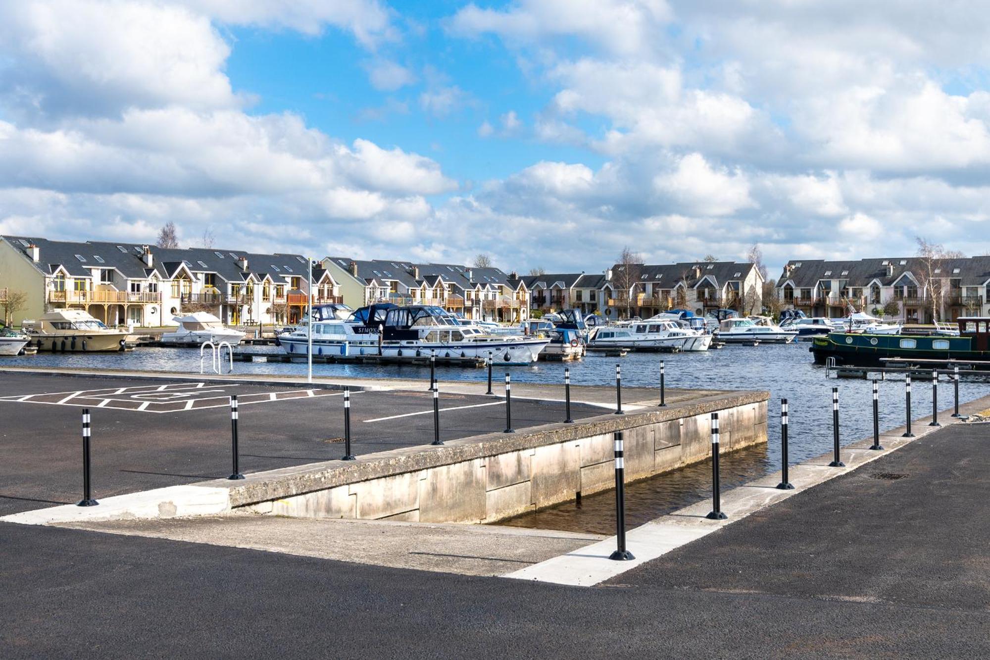 Shannonside - Stylish 5 Bed Marina Home & 40Ft Mooring Termonbarry Luaran gambar