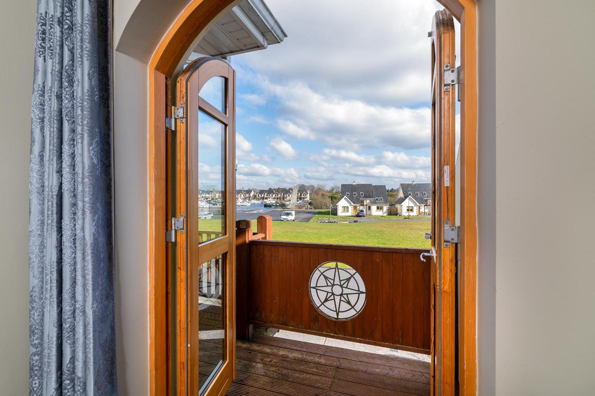 Shannonside - Stylish 5 Bed Marina Home & 40Ft Mooring Termonbarry Luaran gambar