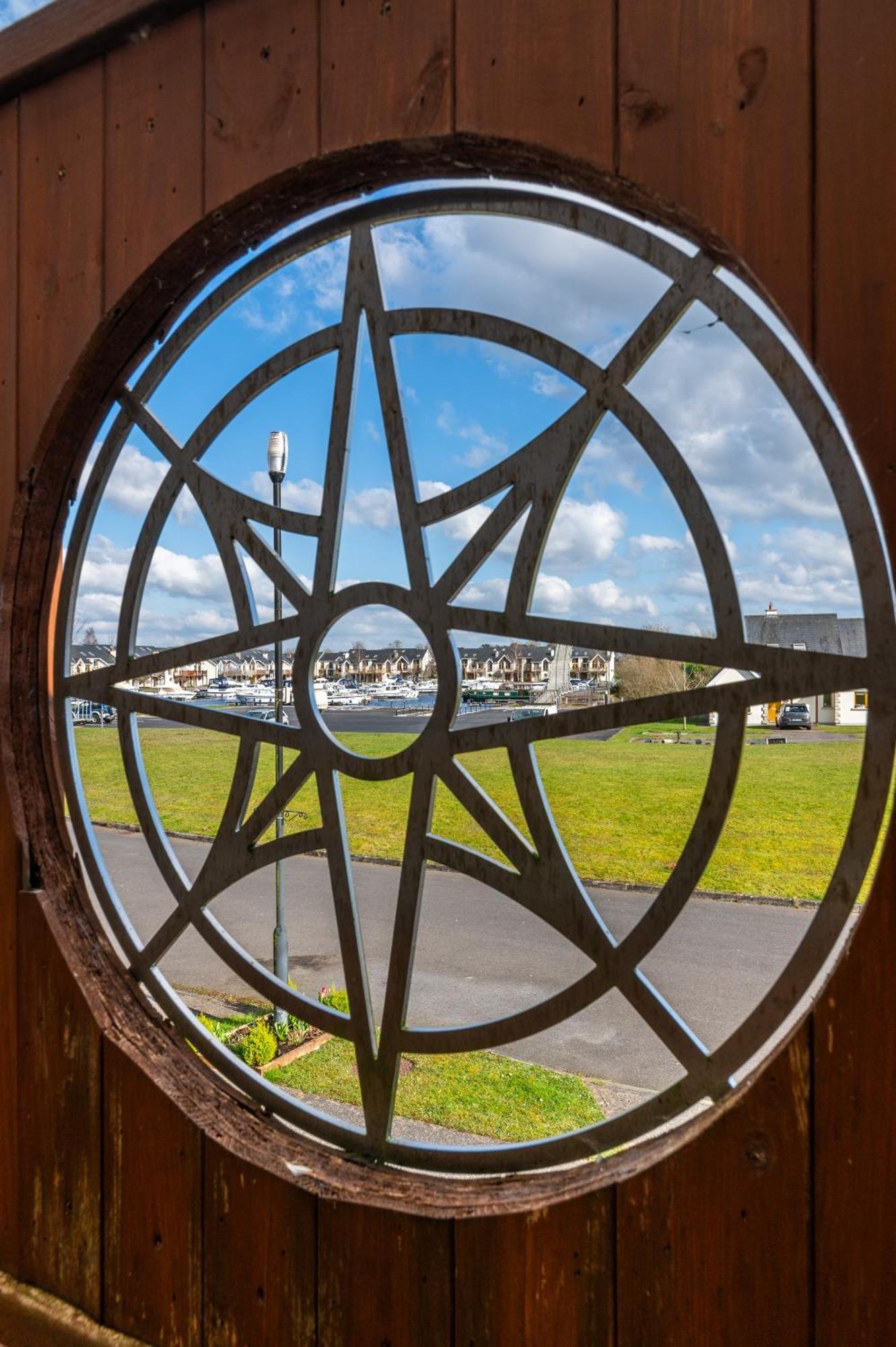 Shannonside - Stylish 5 Bed Marina Home & 40Ft Mooring Termonbarry Luaran gambar